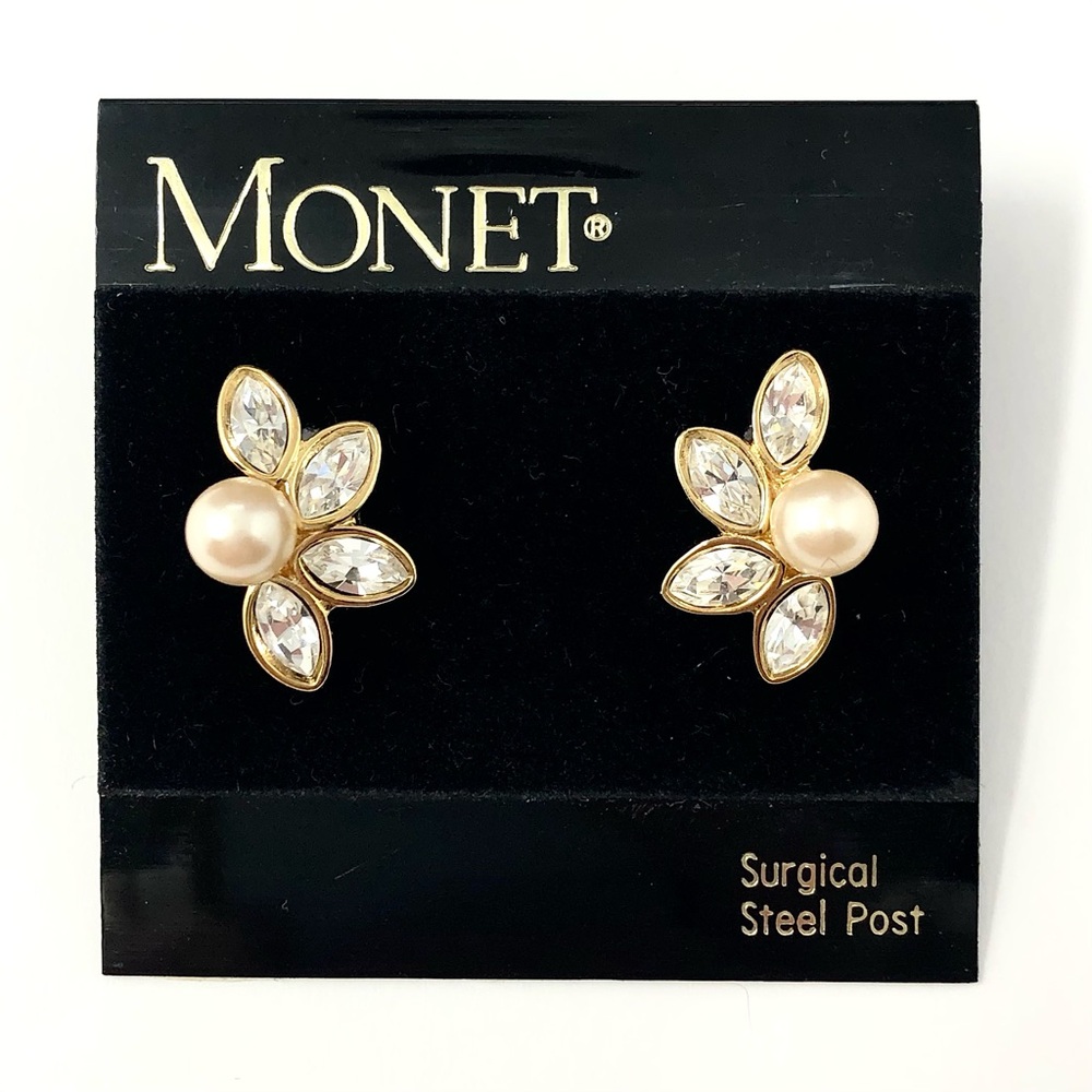 Monet vintage pearl and rhinestone gold plated pierced earrings - NWT